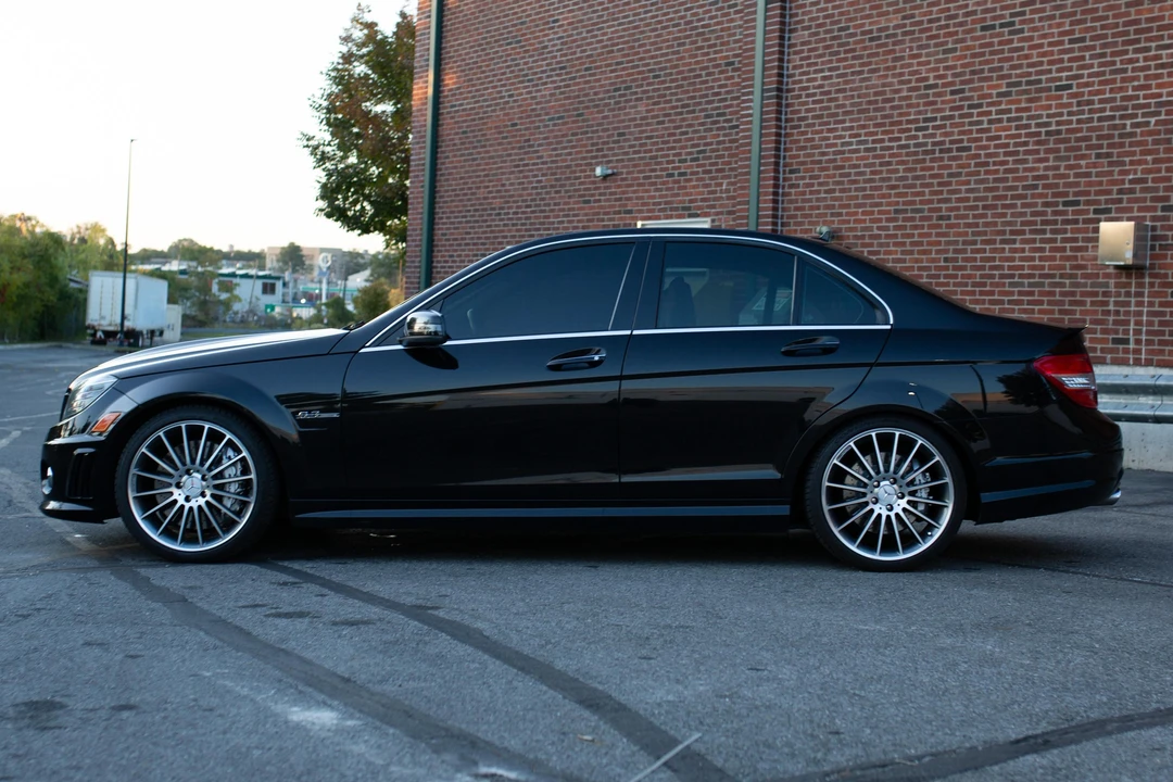 2011 Mercedes-Benz W204 C 63 AMG - Image 3 of 9