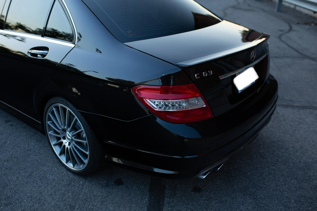 2011 Mercedes-Benz W204 C 63 AMG - Image 6 of 9