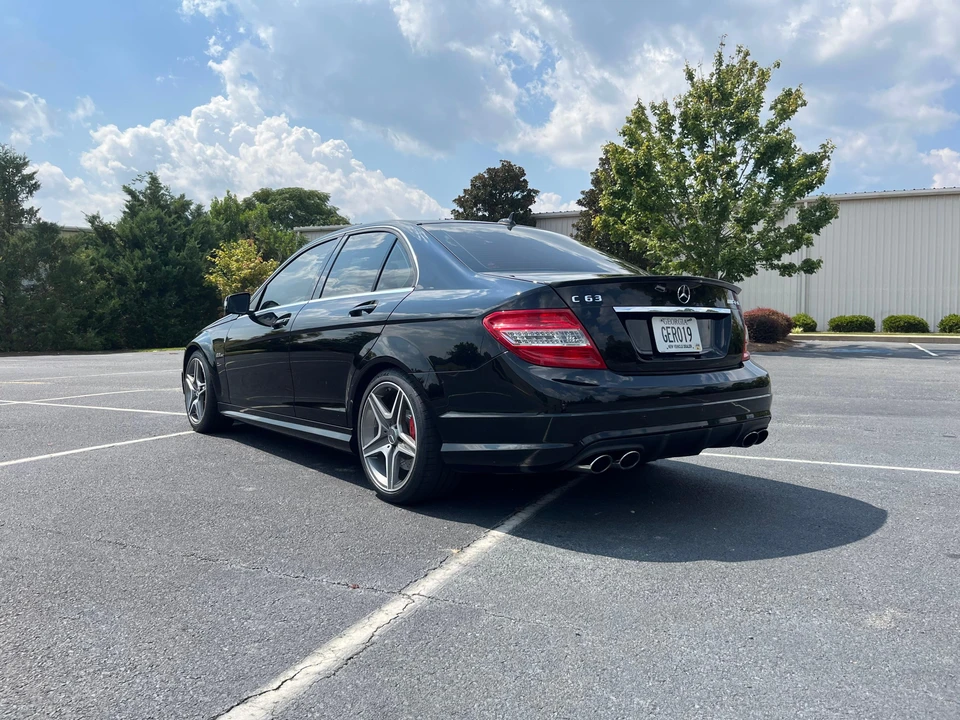 2011 Mercedes-Benz W204 C 63 AMG - Image 28 of 31