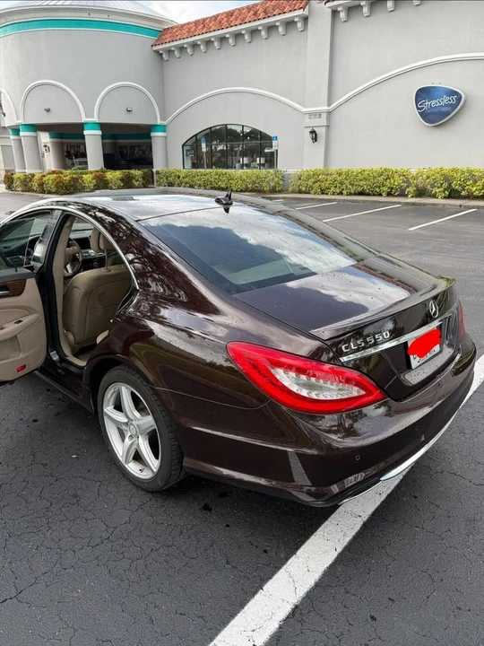 2011 Mercedes-Benz C218 CLS-Class - Image 6 of 8