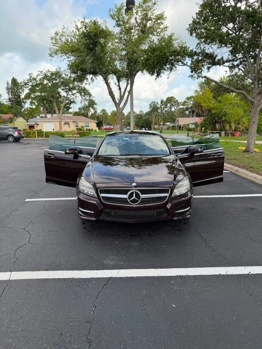 2011 Mercedes-Benz C218 CLS-Class - Image 2 of 8