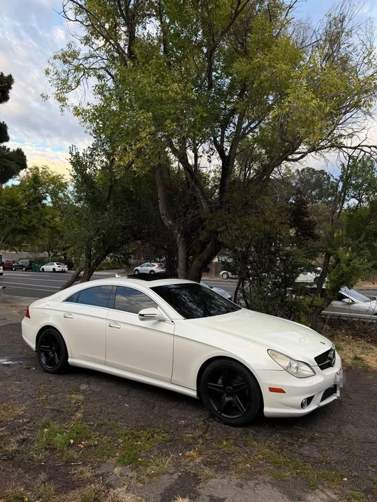 2011 Mercedes-Benz C218 CLS-Class - Image 2 of 10