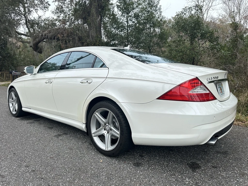 2011 Mercedes-Benz C218 CLS-Class - Image 6 of 21