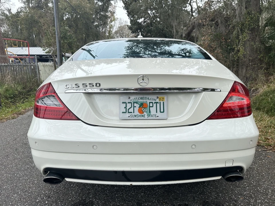 2011 Mercedes-Benz C218 CLS-Class - Image 8 of 21
