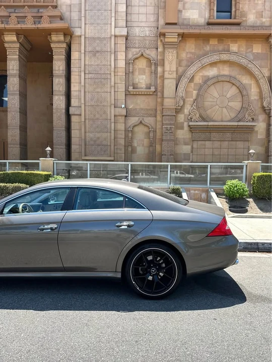 2011 Mercedes-Benz C218 CLS-Class - Image 7 of 20
