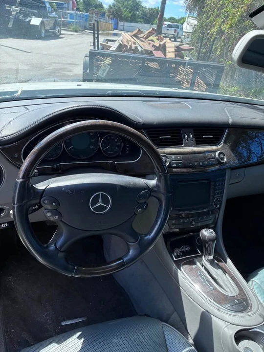 2011 Mercedes-Benz C218 CLS-Class - Image 5 of 8