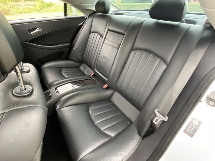 2011 Mercedes-Benz C218 CLS-Class - Image 5 of 12