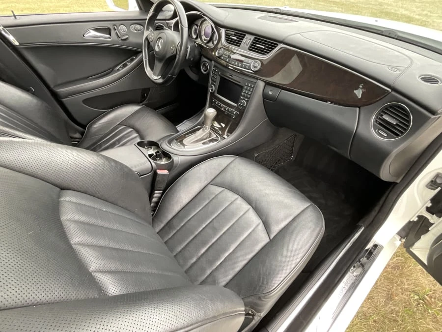 2011 Mercedes-Benz C218 CLS-Class - Image 7 of 12