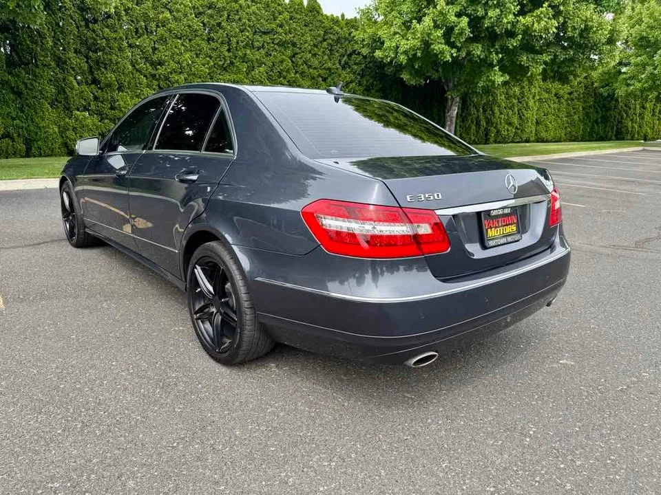 2011 Mercedes-Benz W212 E-Class - Image 9 of 20