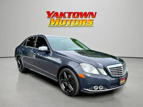 2011 Mercedes-Benz E 350 4MATIC Luxury Sedan