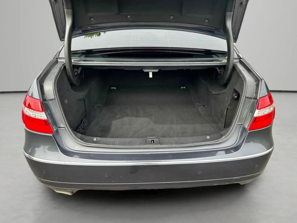 2011 Mercedes-Benz W212 E-Class - Image 12 of 20