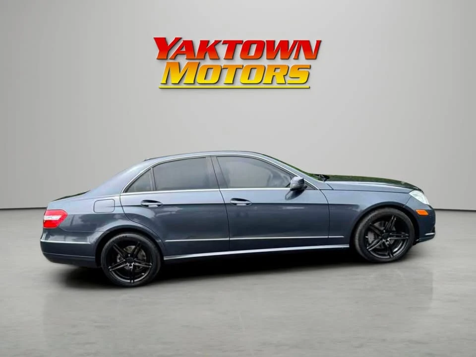 2011 Mercedes-Benz W212 E-Class - Image 11 of 20