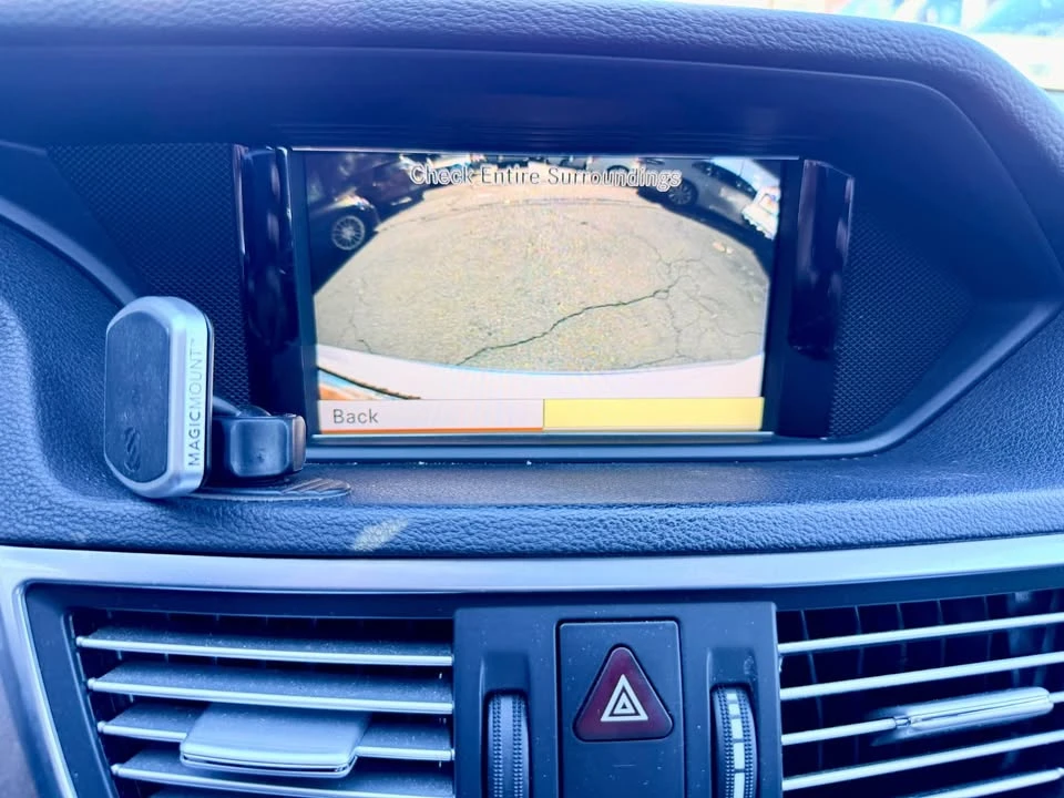 2011 Mercedes-Benz W212 E-Class - Image 10 of 20