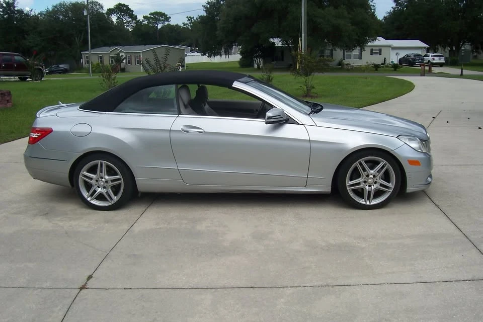 2011 Mercedes-Benz W212 E-Class - Image 2 of 16