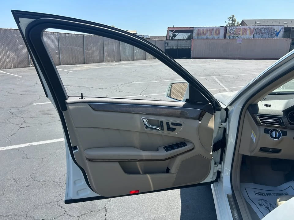 2011 Mercedes-Benz W212 E-Class - Image 17 of 20