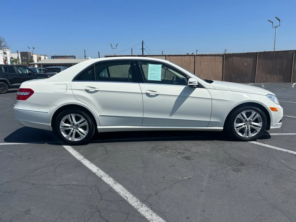 2011 Mercedes-Benz W212 E-Class - Image 3 of 20