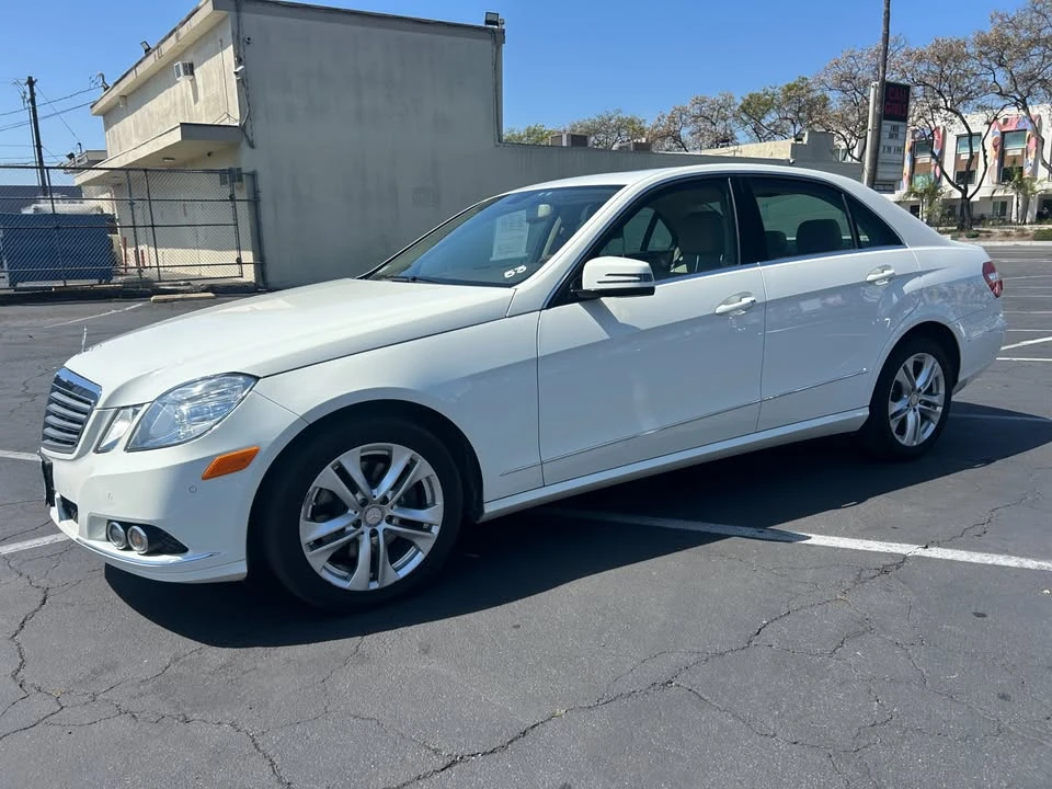 2011 Mercedes-Benz W212 E-Class - Image 10 of 20