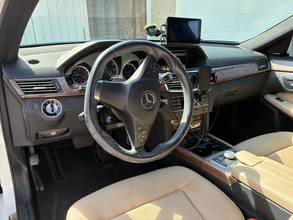 2011 Mercedes-Benz C218 CLS-Class - Image 4 of 6