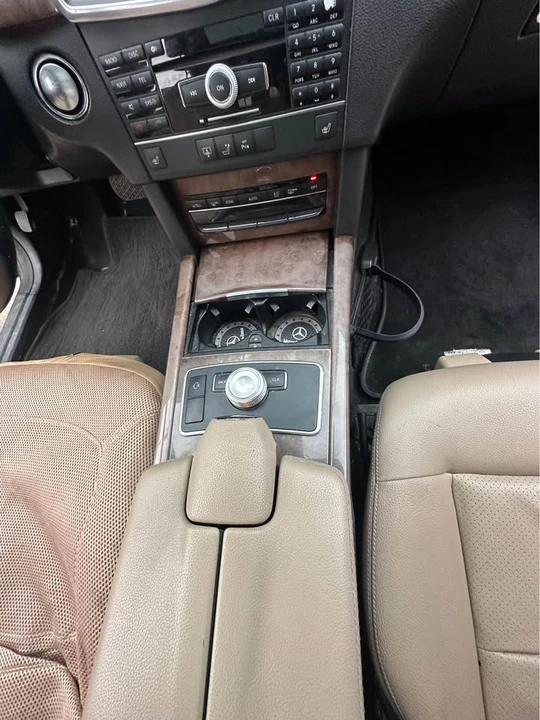 2011 Mercedes-Benz W212 E-Class - Image 16 of 20