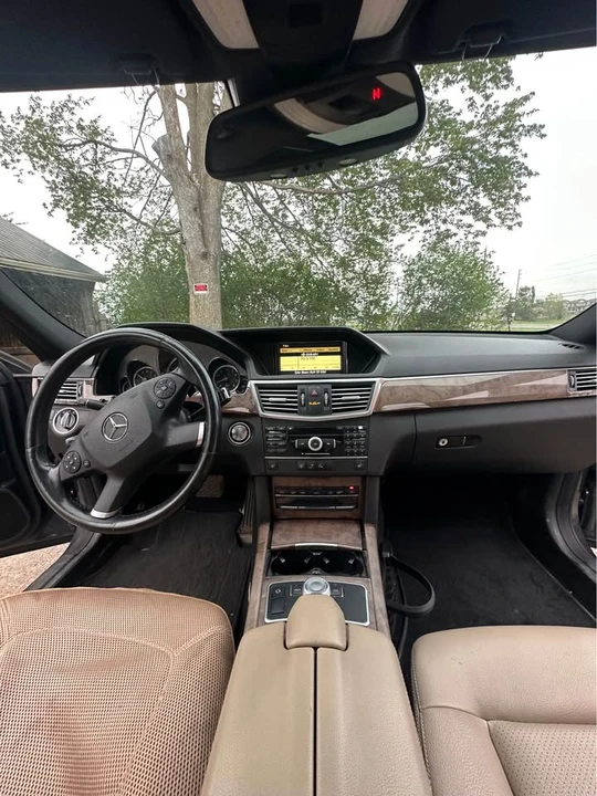 2011 Mercedes-Benz W212 E-Class - Image 15 of 20