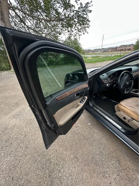 2011 Mercedes-Benz W212 E-Class - Image 9 of 20