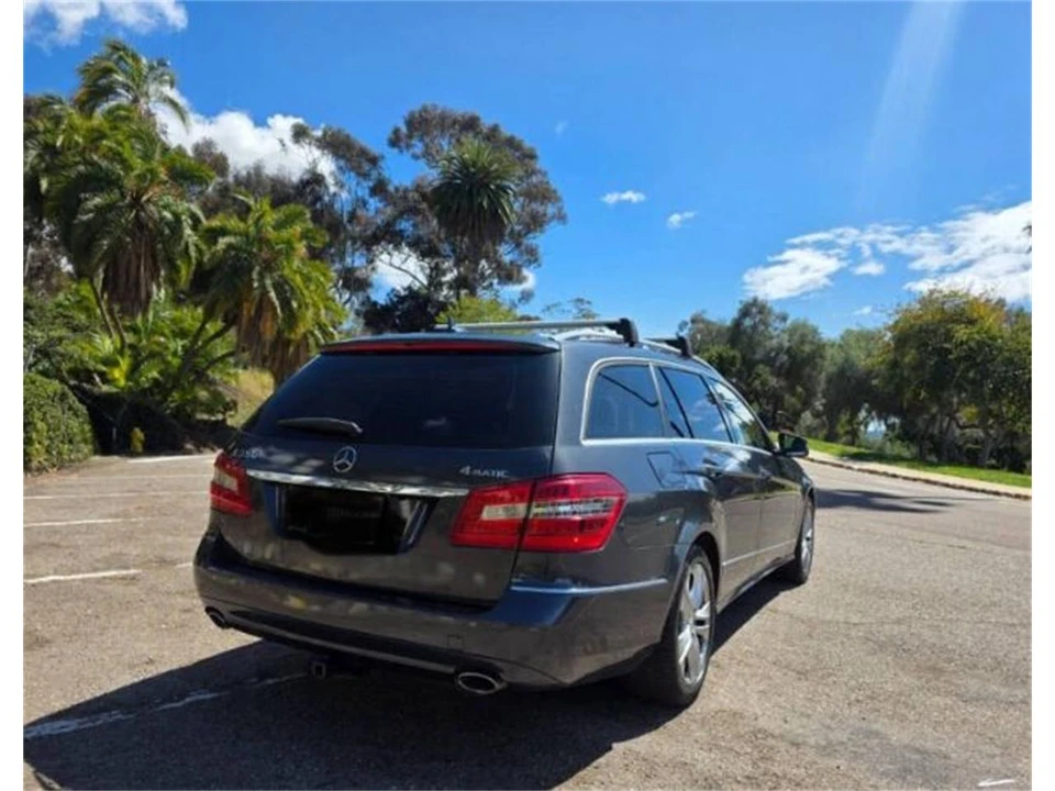 2011 Mercedes-Benz W212 E-Class - Image 2 of 25