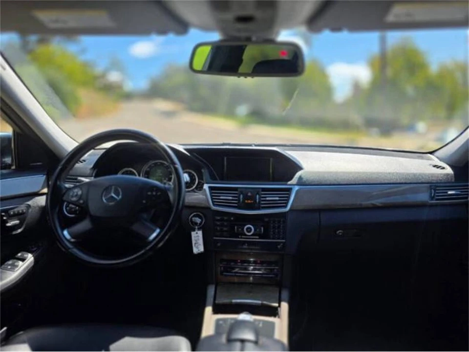 2011 Mercedes-Benz W212 E-Class - Image 14 of 25