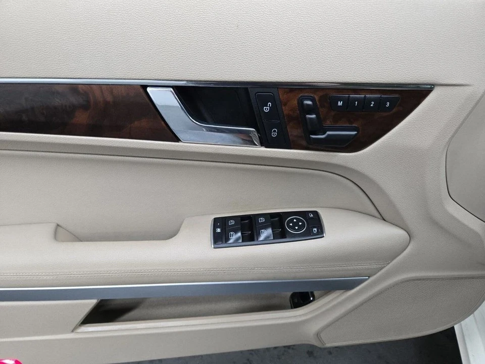 2011 Mercedes-Benz C207/A207 E-Class Coupe & Convertible - Image 13 of 21