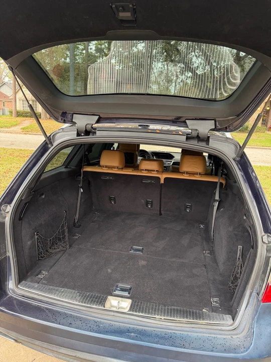 2011 Mercedes-Benz W212 E-Class - Image 15 of 19