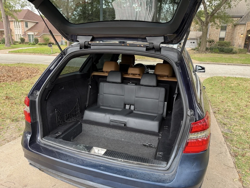 2011 Mercedes-Benz W212 E-Class - Image 16 of 19