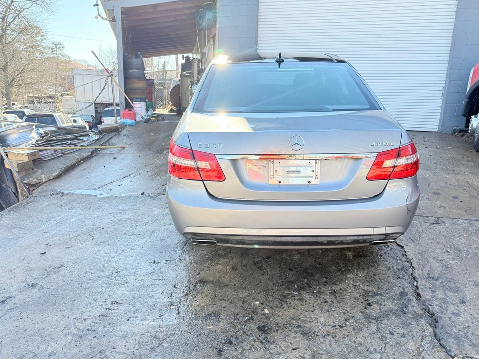 2011 Mercedes-Benz W212 E-Class - Image 4 of 11