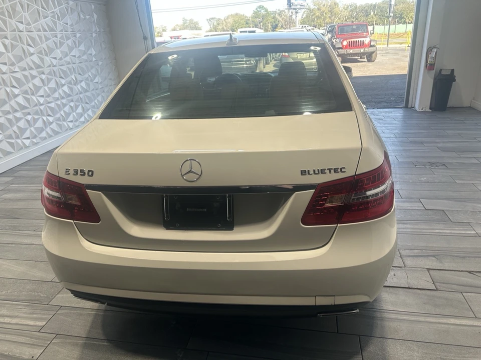 2011 Mercedes-Benz W212 E-Class - Image 7 of 21