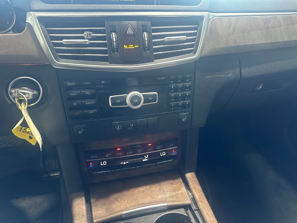 2011 Mercedes-Benz W212 E-Class - Image 19 of 21