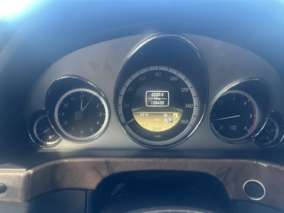2011 Mercedes-Benz W212 E-Class - Image 18 of 21