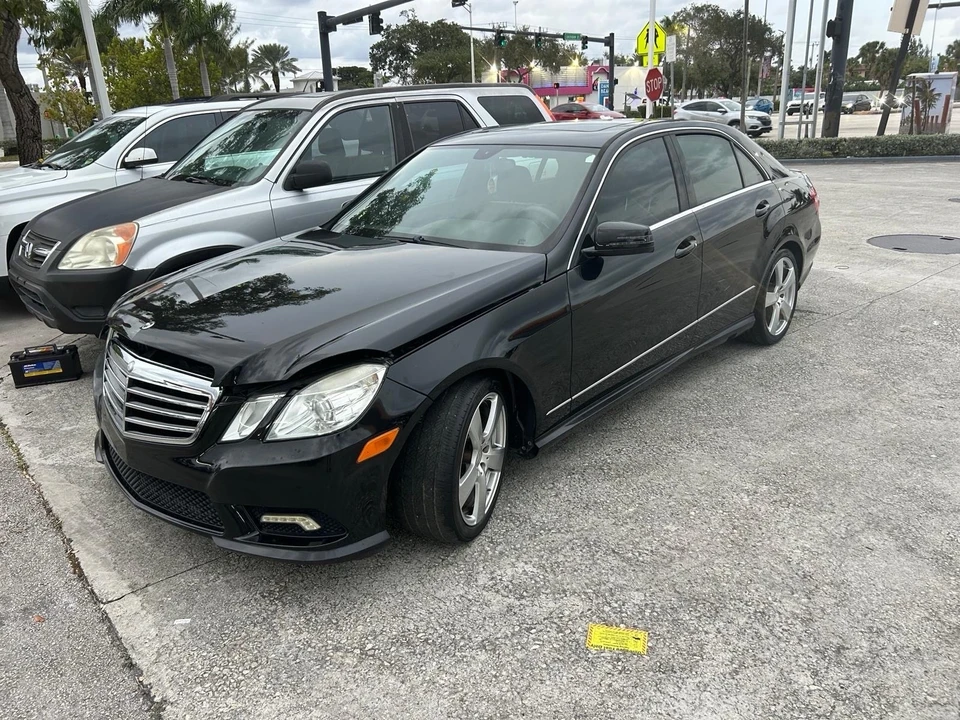 2011 Mercedes-Benz W212 E-Class - Image 10 of 17