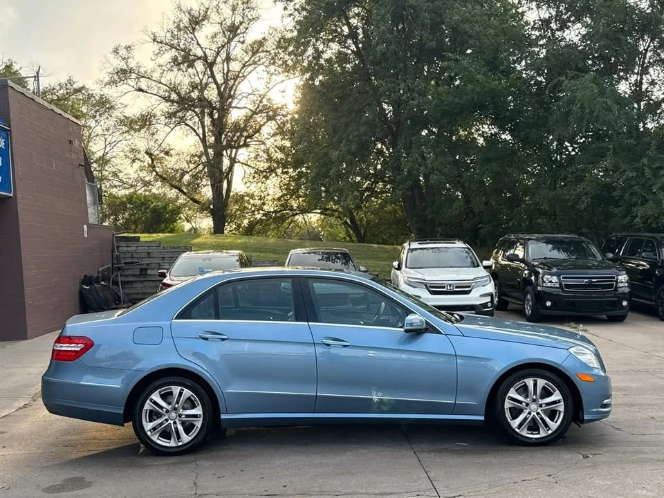 2011 Mercedes-Benz W212 E-Class - Image 5 of 16