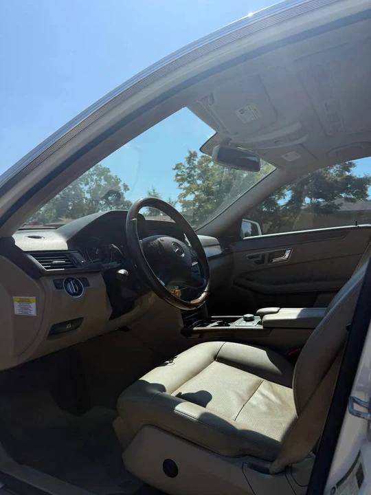2011 Mercedes-Benz W212 E-Class - Image 6 of 11