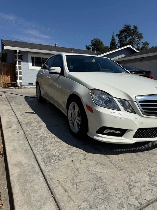 2011 Mercedes-Benz W212 E-Class - Image 4 of 11