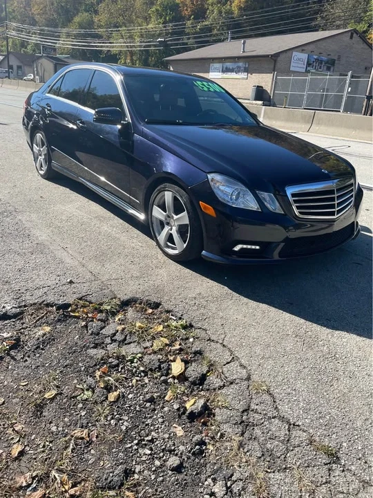 2011 Mercedes-Benz W212 E-Class - Image 3 of 8