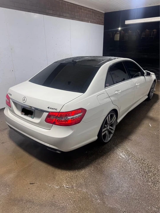 2011 Mercedes-Benz W212 E-Class - Image 5 of 14