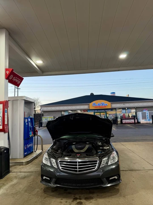 2011 Mercedes-Benz W212 E-Class - Image 2 of 7