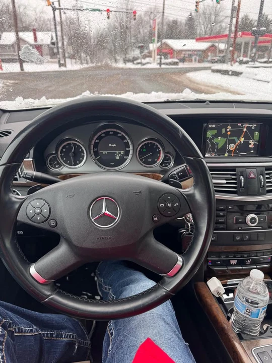 2011 Mercedes-Benz W212 E-Class - Image 6 of 14