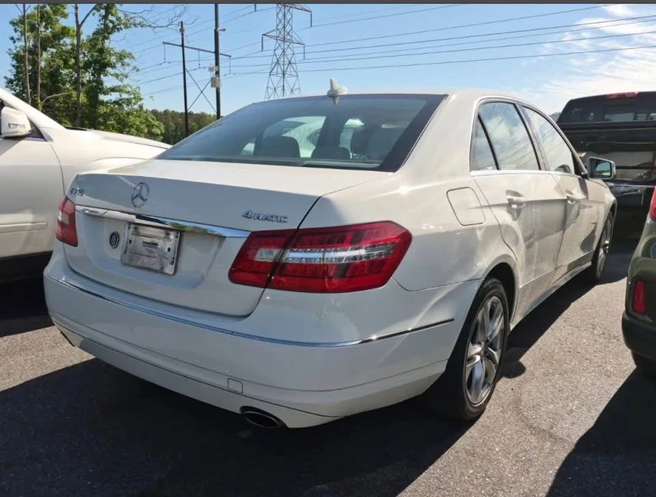 2011 Mercedes-Benz W212 E-Class - Image 2 of 8