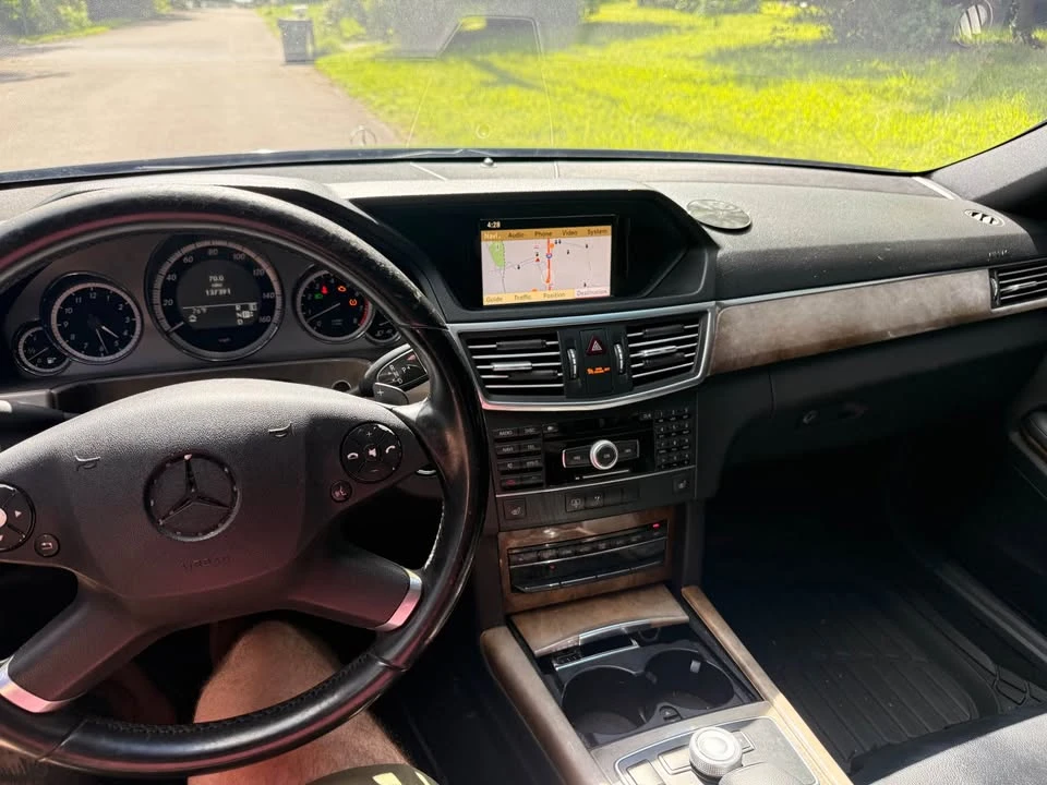 2011 Mercedes-Benz W212 E-Class - Image 8 of 10