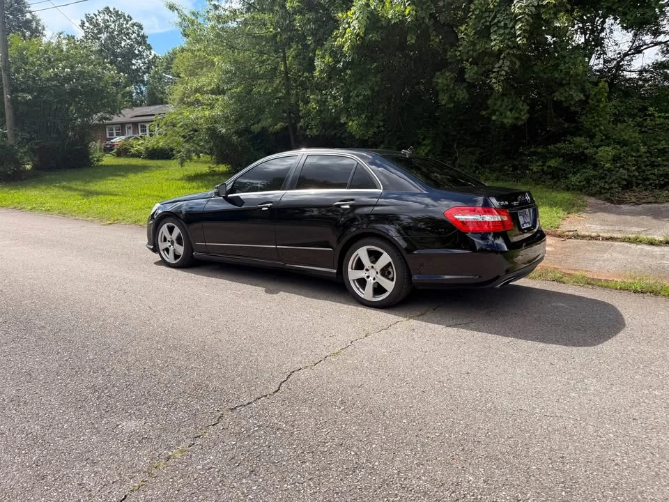 2011 Mercedes-Benz W212 E-Class - Image 3 of 10