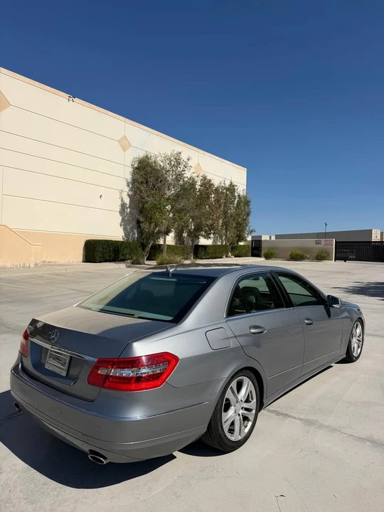 2011 Mercedes-Benz W212 E-Class - Image 5 of 12