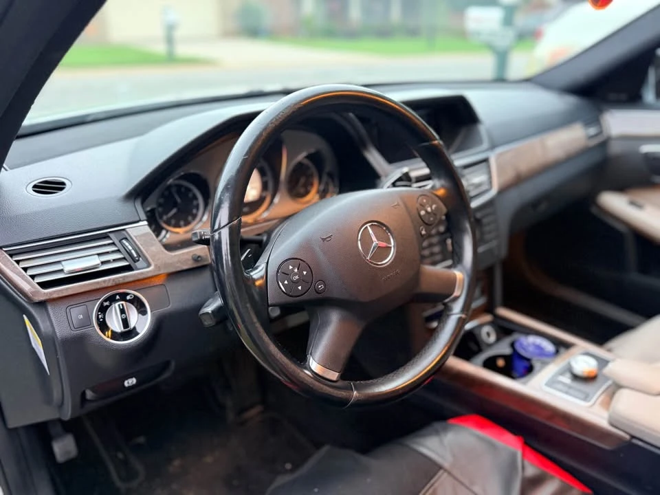 2011 Mercedes-Benz W212 E-Class - Image 8 of 12