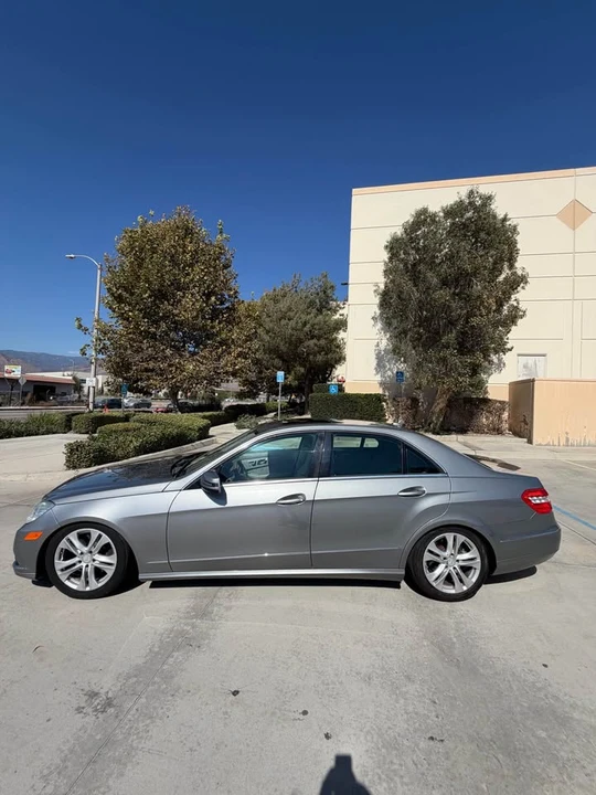 2011 Mercedes-Benz W212 E-Class - Image 2 of 12