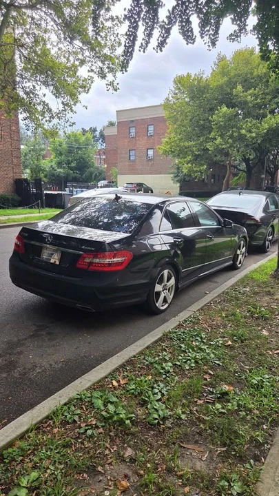 2011 Mercedes-Benz W212 E-Class - Image 2 of 8