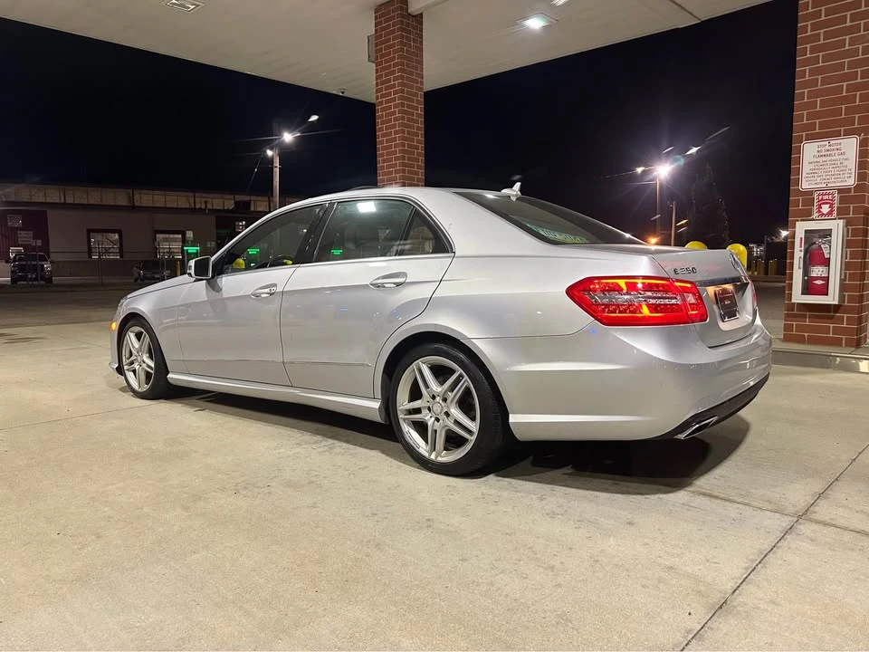 2011 Mercedes-Benz W212 E-Class - Image 3 of 19